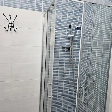 אכסניה Termini Palace *